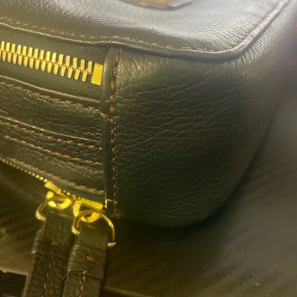 Dooney & Bourke Black Pebble Leather Ambler Crossbody/Top Handle – Missing Strap - Picture 6 of 6